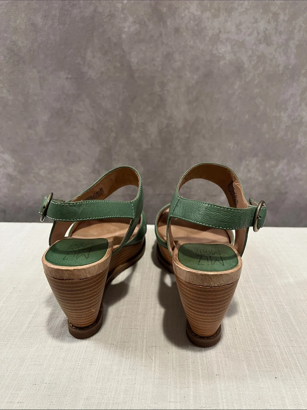 Miz Mooz Ruthy Green Wedge Platform Sandals - Comfortable Open-Toe size 7.5